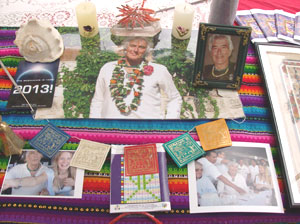 http://www.planetartnetwork.info/images/pan_reports_images/overtone-moon/wef42/vigil-altar.jpg